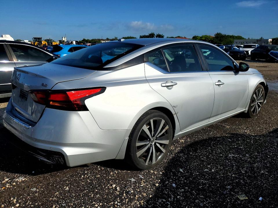 2021 Nissan Altima მანქანა იყიდება აუქციონზე, vin: 1N4BL4CV9MN352748, აუქციონის ნომერი: 59850836