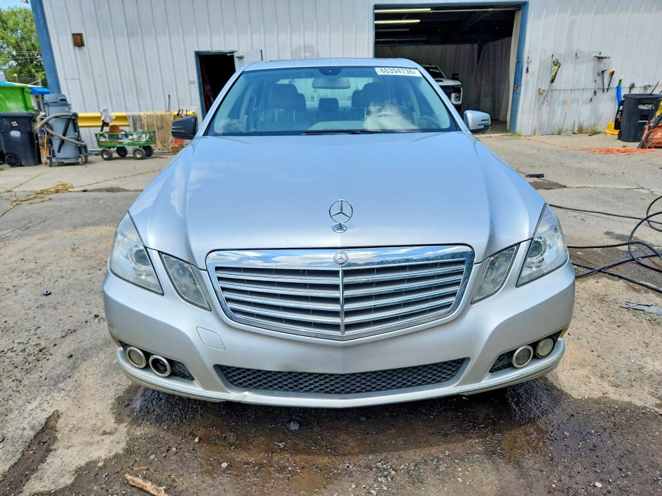 60394736 :رقم المزاد ، WDDHF5GB7BA399126 vin ، 2011 Mercedes-benz E مزاد بيع
