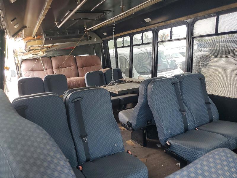 61335236 :رقم المزاد ، 1FDFE45S49DA18676 vin ، 2009 Ford Econoline مزاد بيع