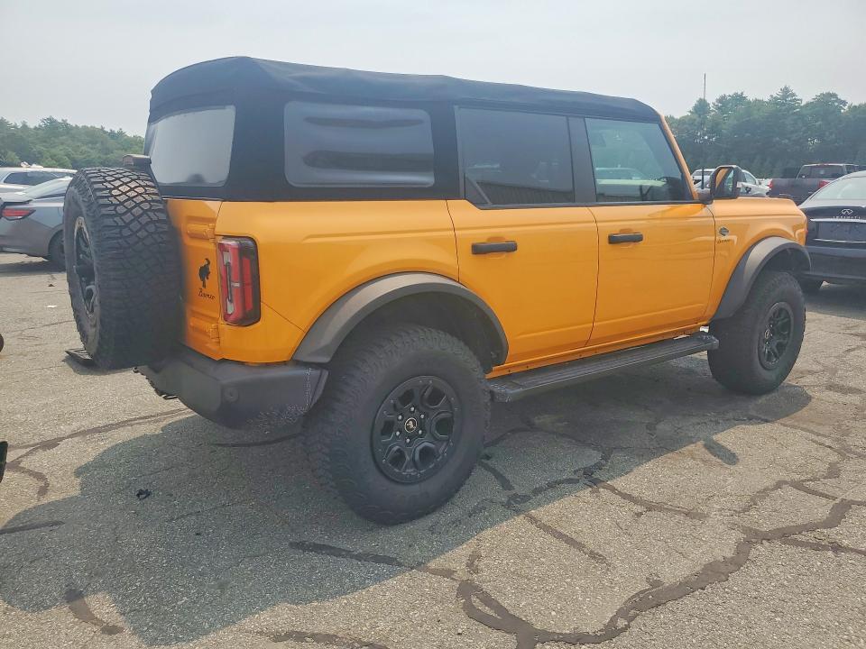 60656016 :رقم المزاد ، 1FMEE5DP6NLA70275 vin ، 2022 Ford Bronco مزاد بيع