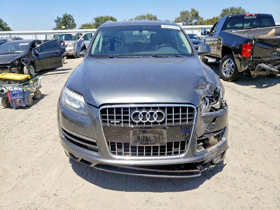 Продажа на аукционе авто 2015 Audi Q7, vin: WA1LGAFE4FD024654, номер лота: 62875516