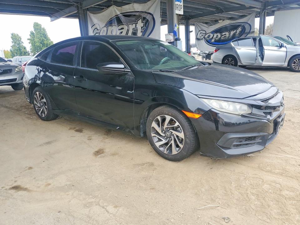 Продажа на аукционе авто 2018 Honda Civic, vin: 2HGFC2F55JH598701, номер лота: 60622716