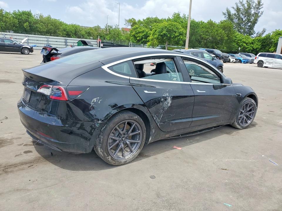 2020 Tesla Model 3 მანქანა იყიდება აუქციონზე, vin: 5YJ3E1EA3LF657550, აუქციონის ნომერი: 60617686