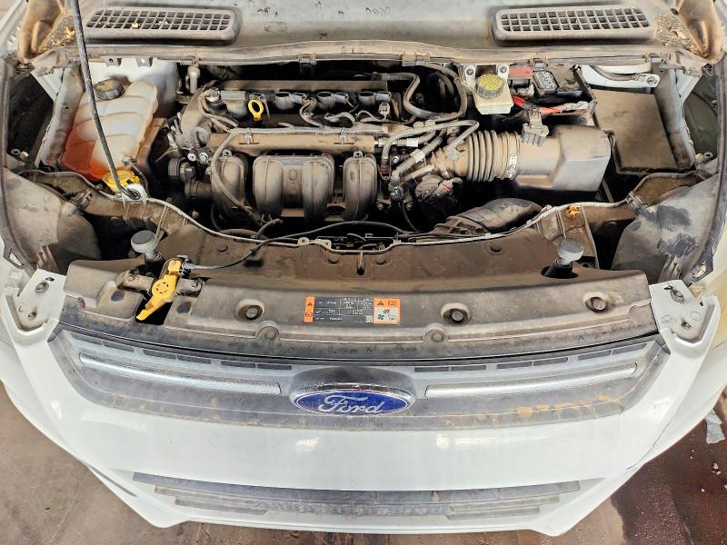 62070636 :رقم المزاد ، 1FMCU0G71FUA92673 vin ، 2015 Ford Escape مزاد بيع