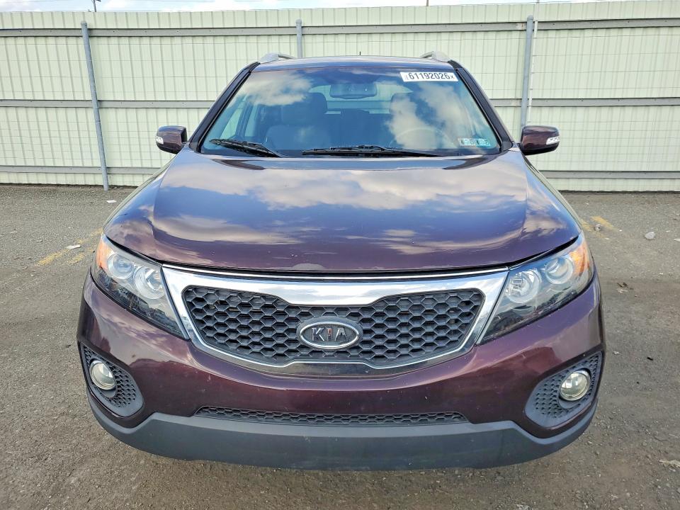 61192026 :رقم المزاد ، 5XYKT3A15BG164902 vin ، 2011 Kia Sorento مزاد بيع