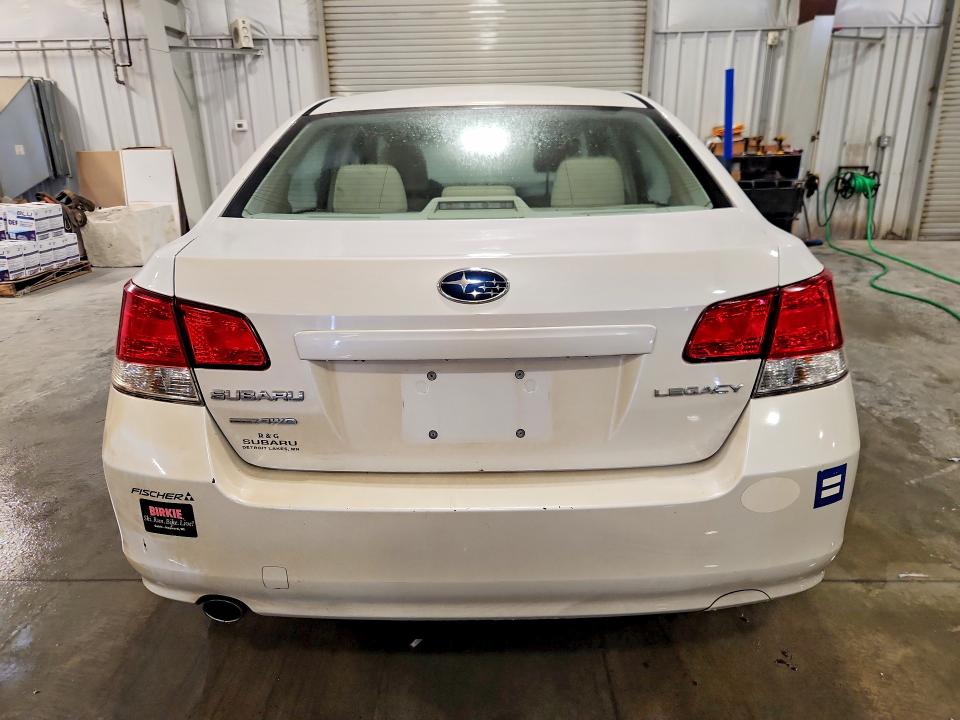 62449516 :رقم المزاد ، 4S3BMCC66B3215558 vin ، 2011 Subaru Legacy مزاد بيع