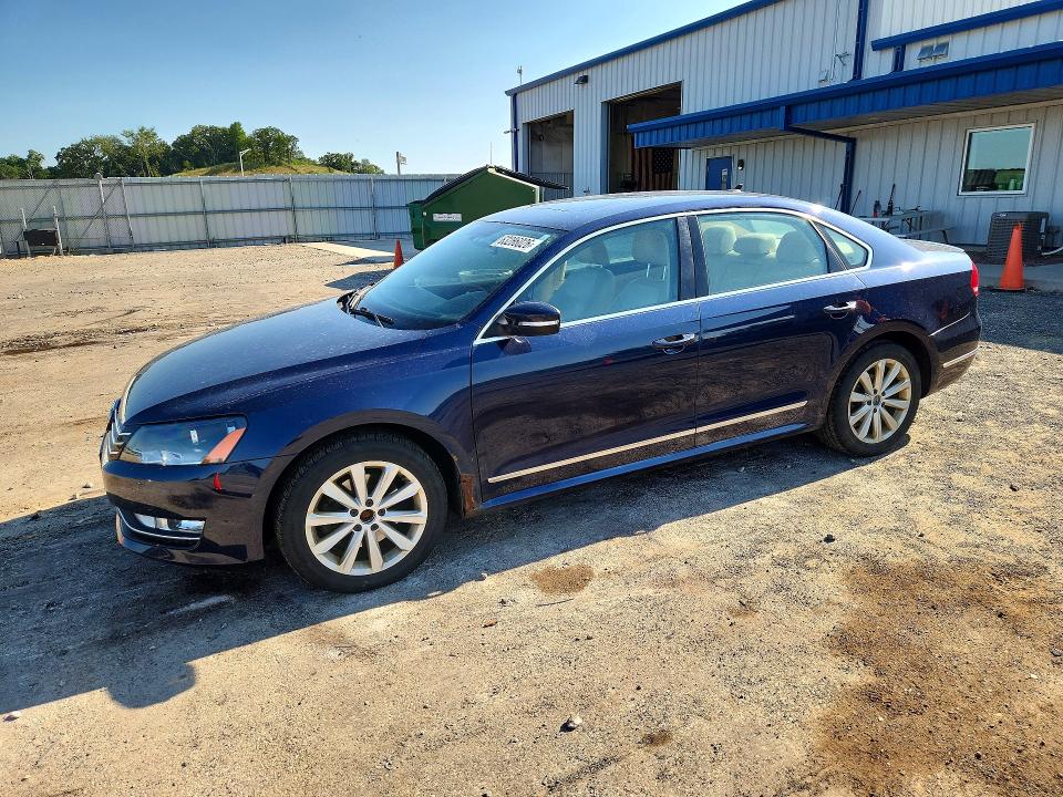 63286026 :رقم المزاد ، 1VWCH7A38DC058043 vin ، 2013 Volkswagen Passat مزاد بيع