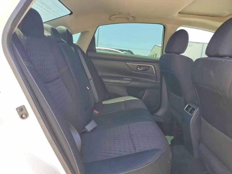 Продажа на аукционе авто 2017 Nissan Altima, vin: 1N4AL3AP3HC248137, номер лота: 60630436