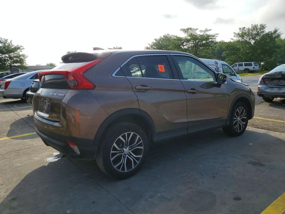 59806916 :رقم المزاد ، JA4AT4AA6JZ043582 vin ، 2018 Mitsubishi Eclipse Cross مزاد بيع