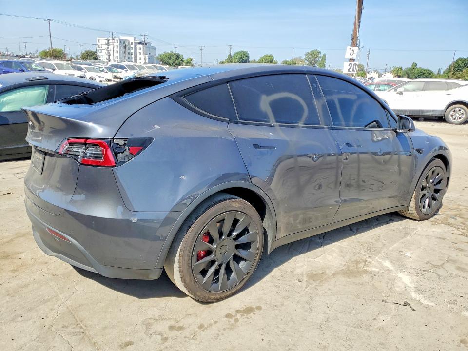 61635176 :رقم المزاد ، 5YJYGDEF1LF000114 vin ، 2020 Tesla Model Y مزاد بيع