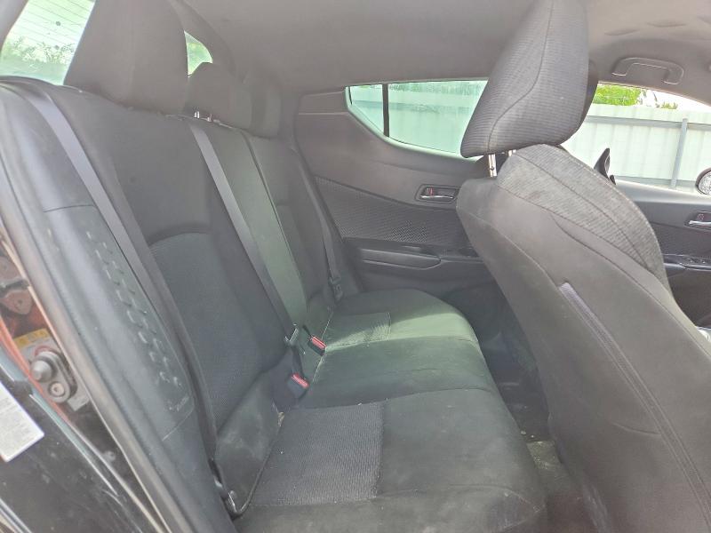 61123396 :رقم المزاد ، JTNKHMBX9J1007281 vin ، 2018 Toyota C-hr مزاد بيع