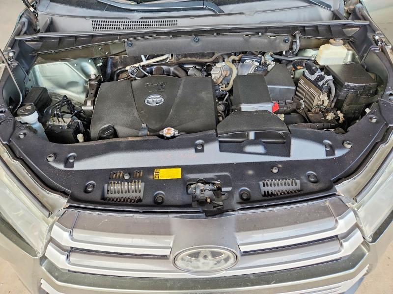 Aukcja sprzedaży 2018 Toyota Highlander, vin: 5TDBZRFH1JS838536, numer aukcji: 61776136