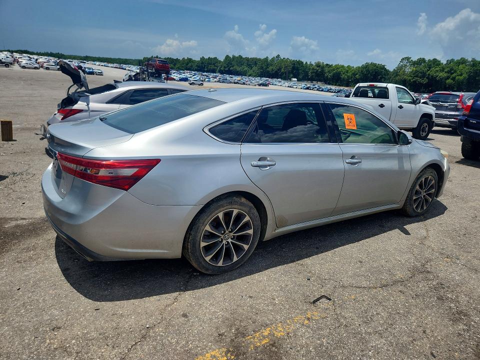 60605656 :رقم المزاد ، 4T1BK1EB1JU284425 vin ، 2018 Toyota Avalon مزاد بيع