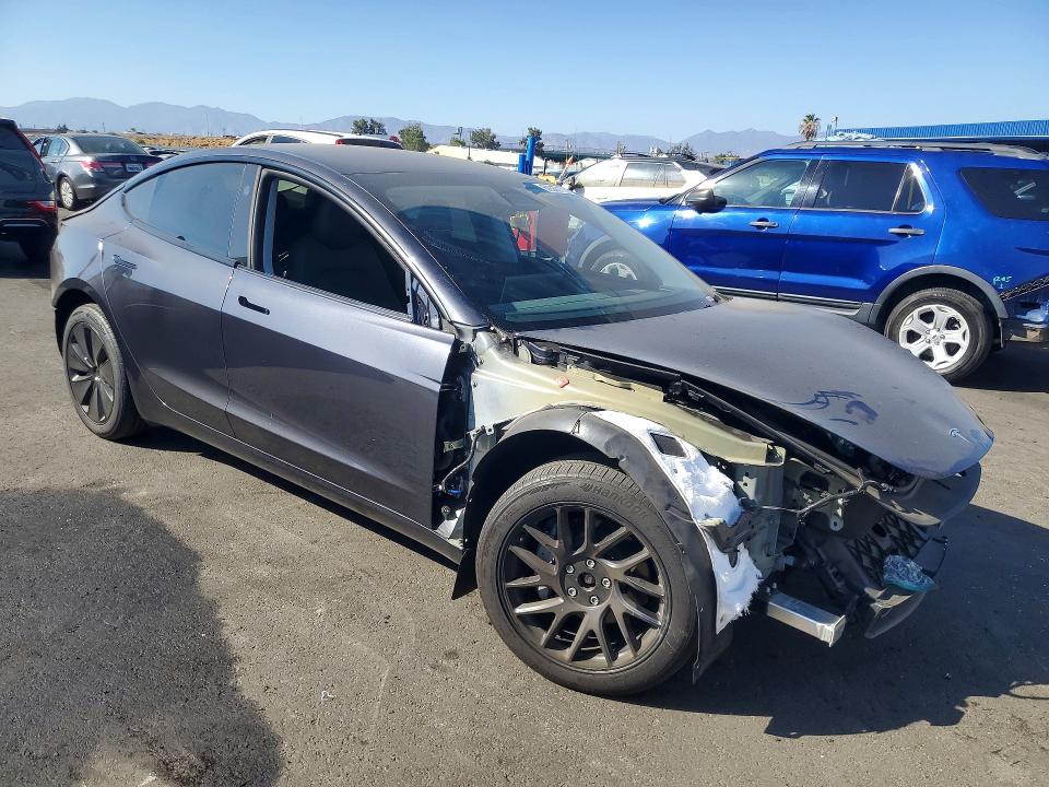 62360126 :رقم المزاد ، 5YJ3E1EB9SF907607 vin ، 2025 Tesla Model 3 مزاد بيع