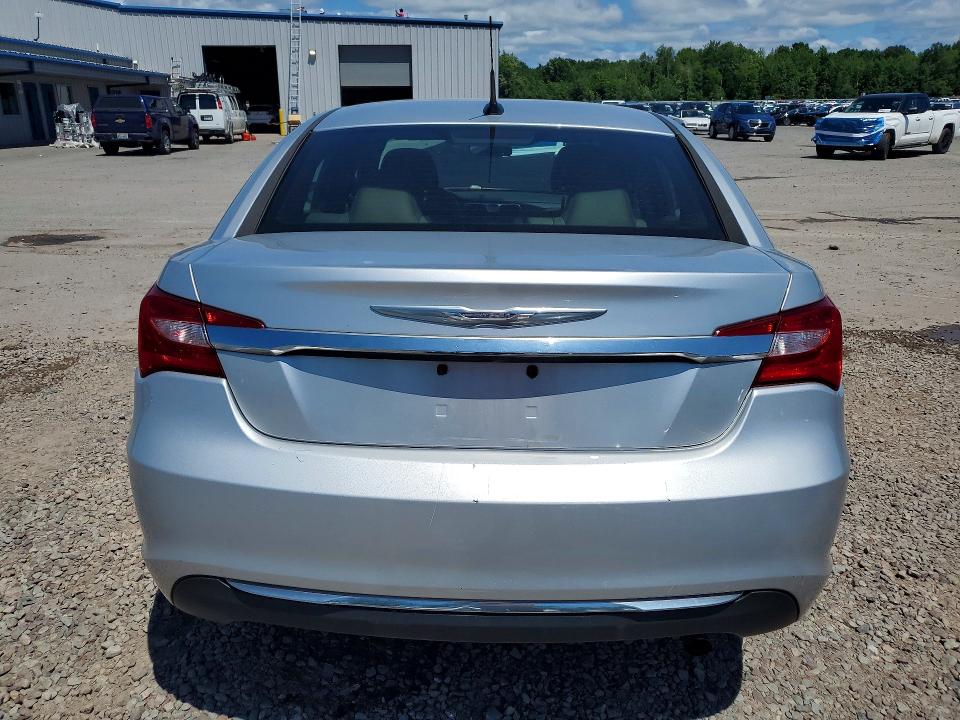 2011 Chrysler 200 მანქანა იყიდება აუქციონზე, vin: 1C3BC4FB9BN545821, აუქციონის ნომერი: 59677446