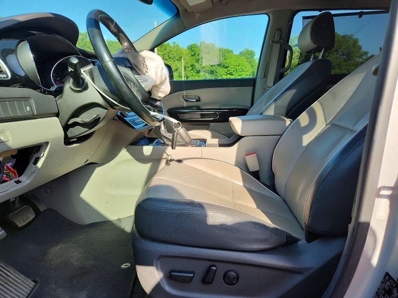 59224206 :رقم المزاد ، KNDMC5C11J6394584 vin ، 2018 Kia Sedona مزاد بيع
