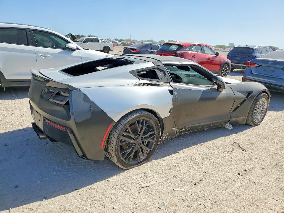 60390056 :رقم المزاد ، 1G1YB2D70F5124550 vin ، 2015 Chevrolet Corvette مزاد بيع