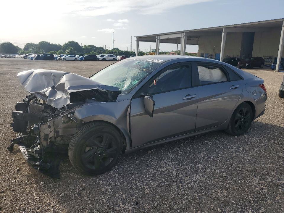 60682956 :رقم المزاد ، KMHLM4AG1NU345618 vin ، 2022 Hyundai Elantra مزاد بيع