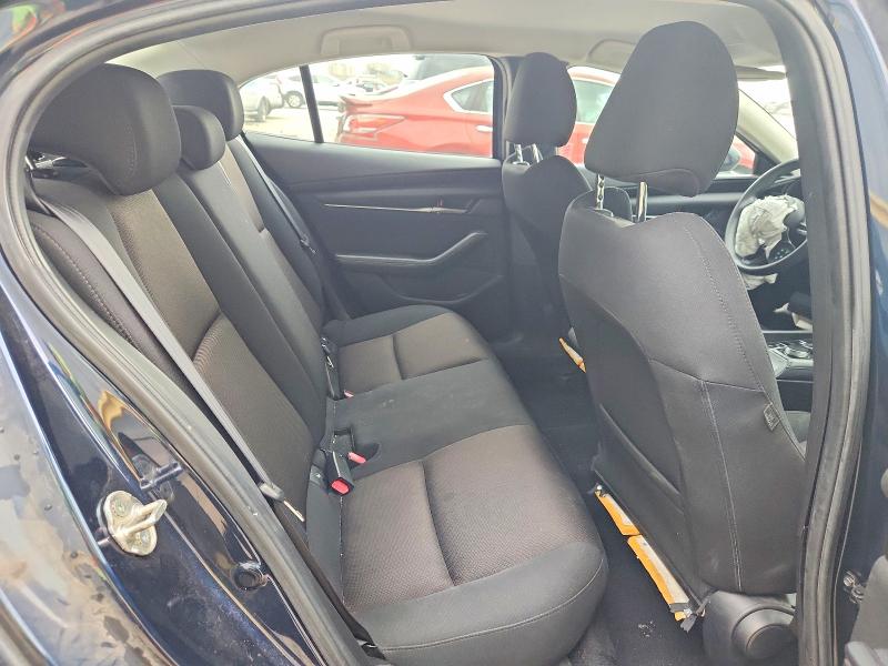 60677776 :رقم المزاد ، 3MZBPABL7LM136738 vin ، 2020 Mazda 3 مزاد بيع