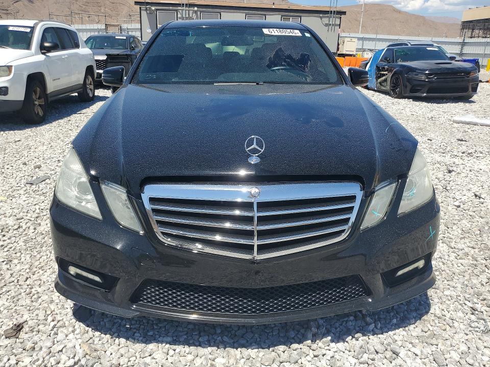 61180546 :رقم المزاد ، WDDHF5GBXBA417442 vin ، 2011 Mercedes-benz E مزاد بيع