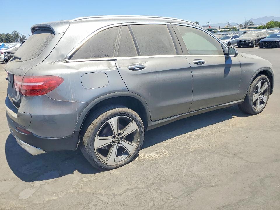 51889116 :رقم المزاد ، WDC0G5EB6KF565642 vin ، 2019 Mercedes-benz Glc مزاد بيع