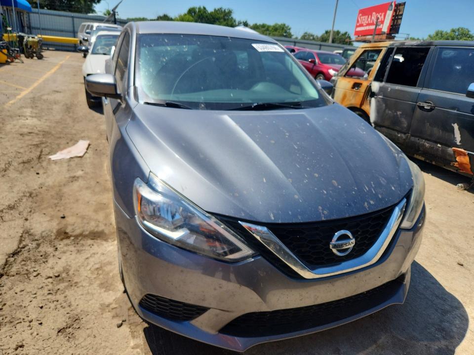 2017 Nissan Sentra მანქანა იყიდება აუქციონზე, vin: 3N1AB7AP3HY360693, აუქციონის ნომერი: 63485766