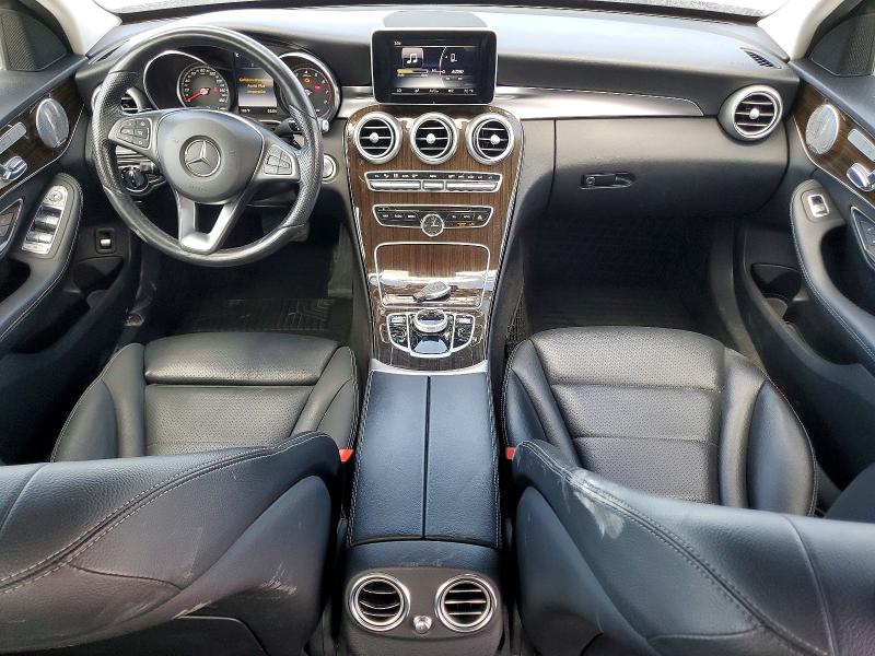 60324066 :رقم المزاد ، 55SWF4KB4HU186913 vin ، 2017 Mercedes-benz C مزاد بيع