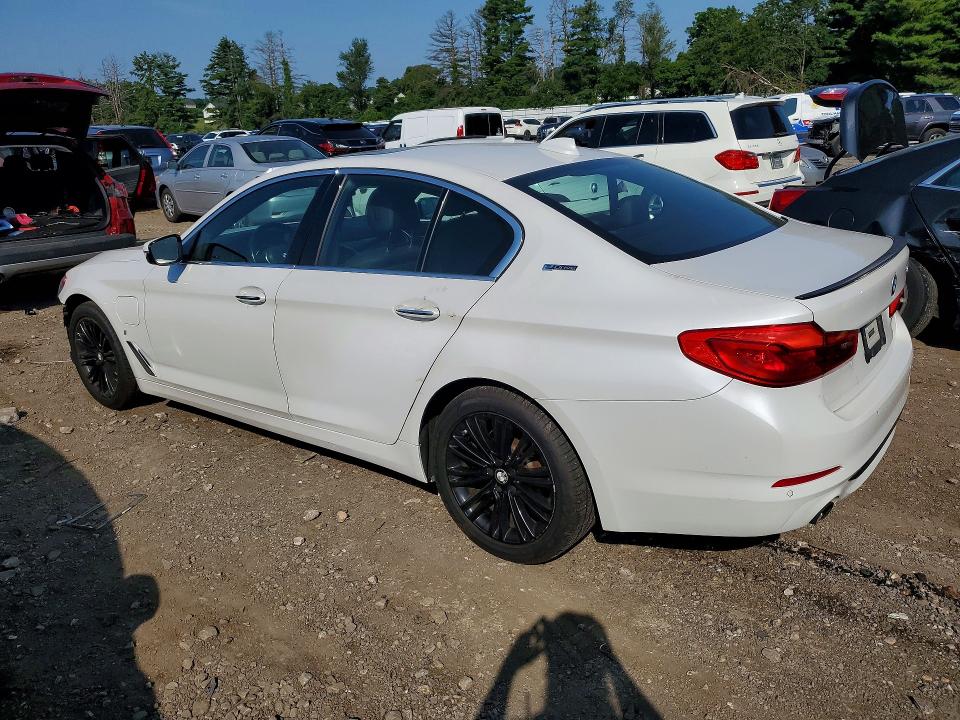 2018 Bmw 530xe მანქანა იყიდება აუქციონზე, vin: WBAJB1C56JB084906, აუქციონის ნომერი: 60845126