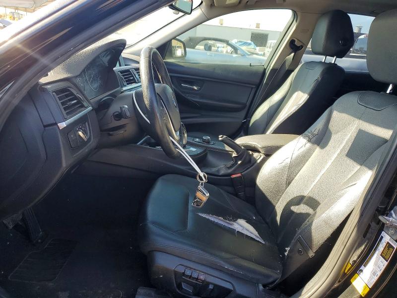 60461676 :رقم المزاد ، WBA3A5C59FF611095 vin ، 2015 Bmw 328 مزاد بيع