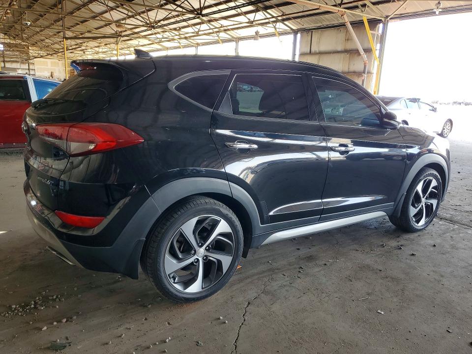 60063356 :رقم المزاد ، KM8J33A26HU331372 vin ، 2017 Hyundai Tucson مزاد بيع