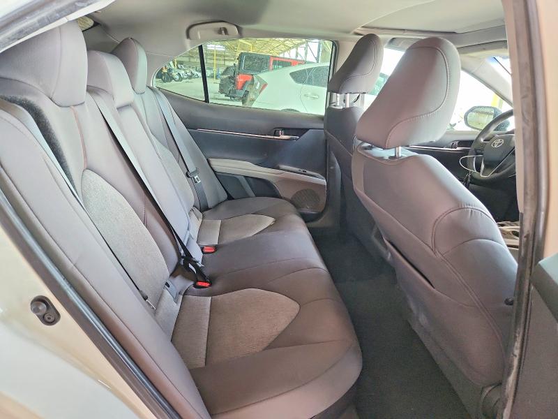 60814116 :رقم المزاد ، 4T1E31AK7LU525388 vin ، 2020 Toyota Camry مزاد بيع