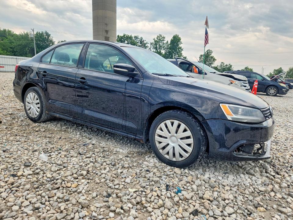 62141936 :رقم المزاد ، 3VWDP7AJ7CM463037 vin ، 2012 Volkswagen Jetta مزاد بيع