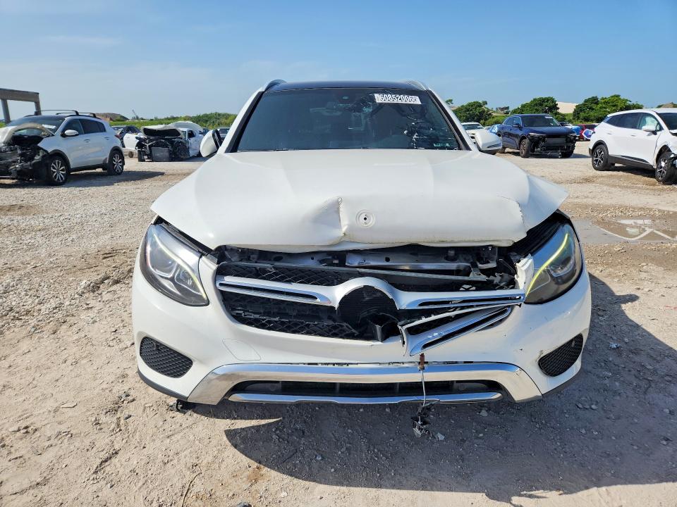 60852006 :رقم المزاد ، WDC0G4JB8JV110716 vin ، 2018 Mercedes-benz Glc مزاد بيع