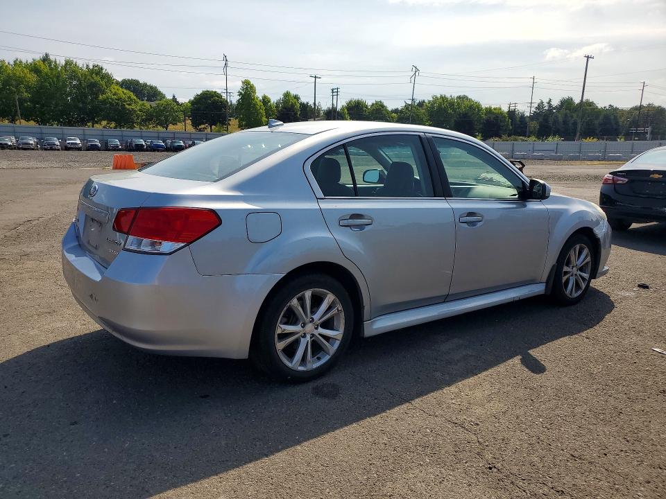 62484556 :رقم المزاد ، 4S3BMBJ68D3005527 vin ، 2013 Subaru Legacy مزاد بيع