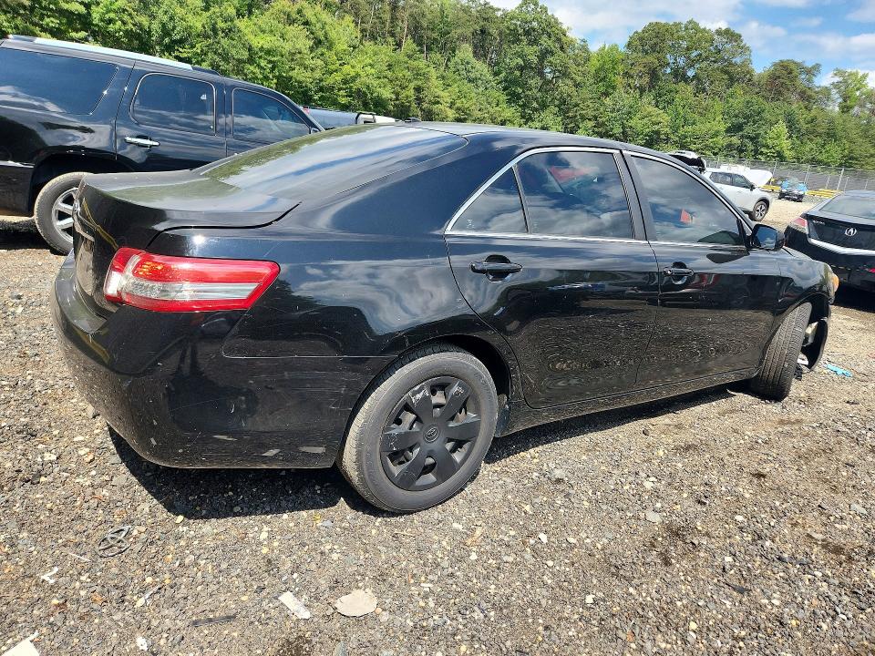 62598576 :رقم المزاد ، 4T4BF3EK7BR110544 vin ، 2011 Toyota Camry مزاد بيع