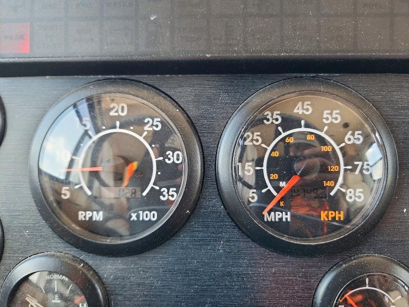 1999 Freightliner Unknown მანქანა იყიდება აუქციონზე, vin: 4UZ6XFBCXXCF56646, აუქციონის ნომერი: 95587605