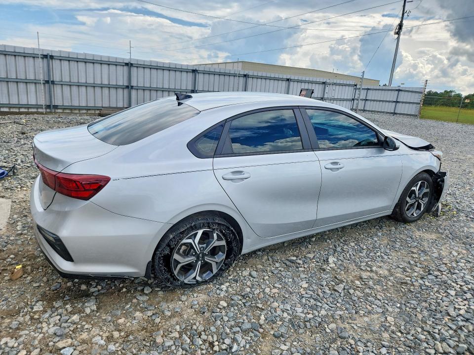 Продажа на аукционе авто 2021 Kia Forte, vin: 3KPF24AD5ME399076, номер лота: 61108006