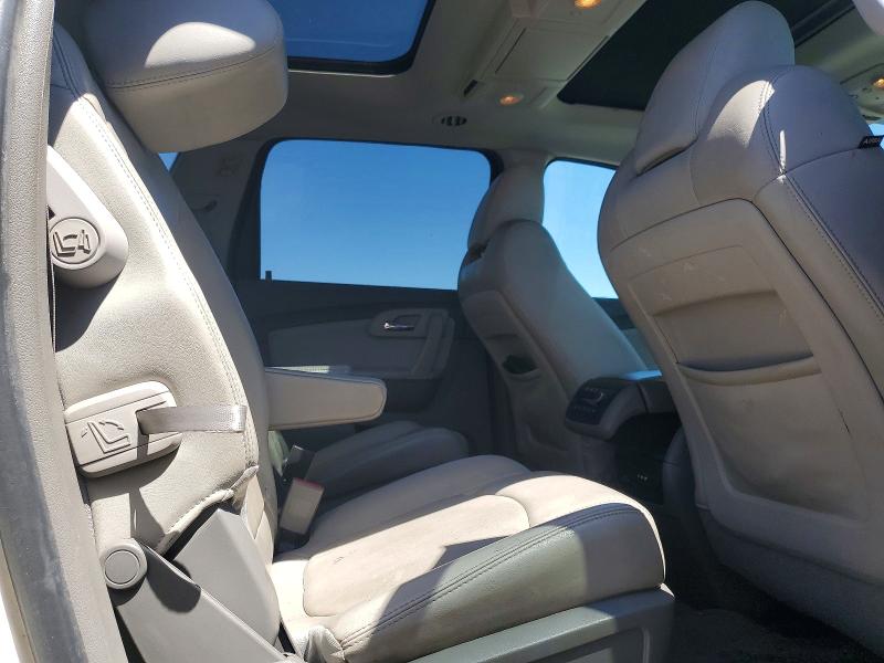 61663286 :رقم المزاد ، 1GNKRJED7CJ332166 vin ، 2012 Chevrolet Traverse مزاد بيع