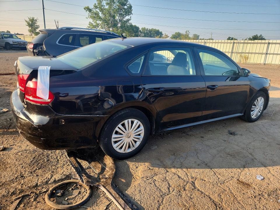 Продажа на аукционе авто 2015 Volkswagen Passat, vin: 1VWAS7A38FC081124, номер лота: 62820436
