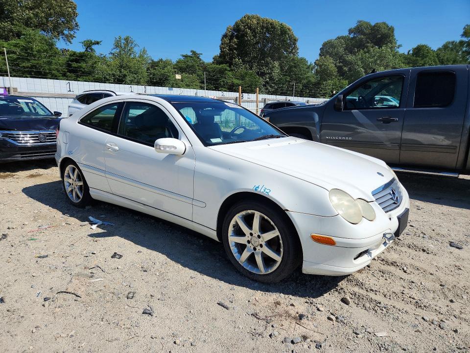 60586356 :رقم المزاد ، WDBRN47J32A370627 vin ، 2002 Mercedes-benz C مزاد بيع