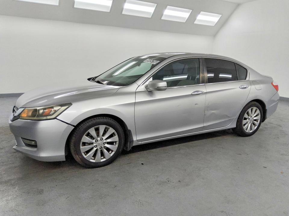 Auction sale of the 2015 Honda Accord, vin: 1HGCR2F7XFA007996, lot number: 58454766