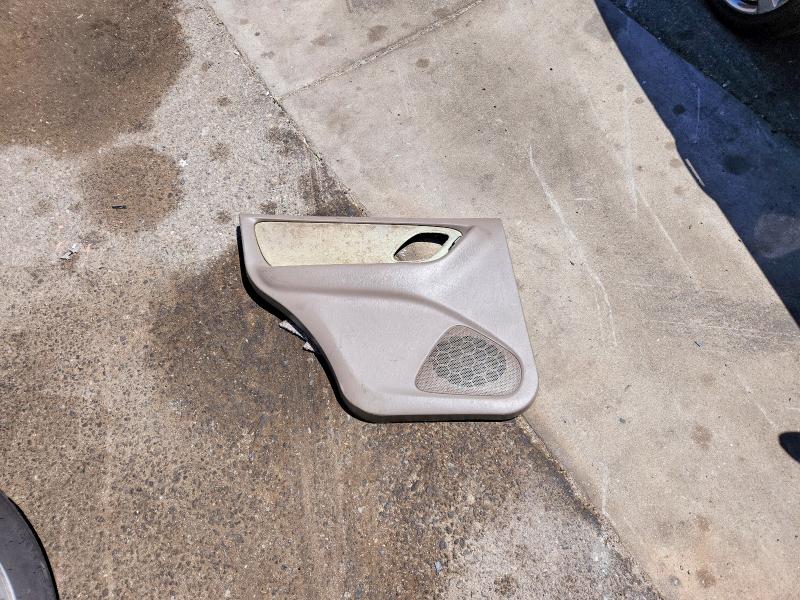 60639826 :رقم المزاد ، 1FMCU04181KB93231 vin ، 2001 Ford Escape مزاد بيع