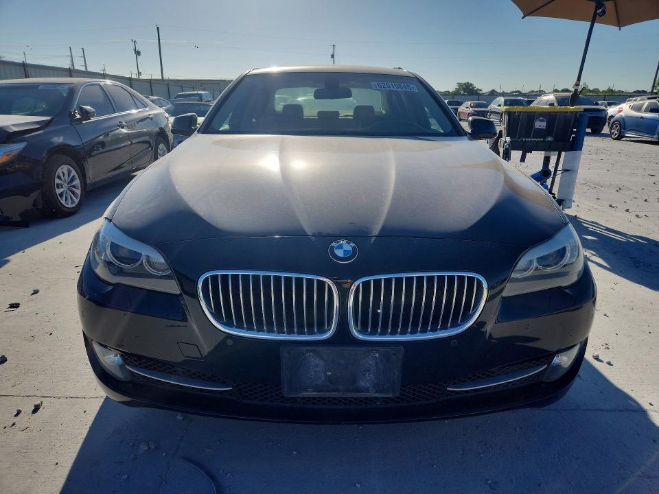 62519846 :رقم المزاد ، WBAFR7C56BC605784 vin ، 2011 Bmw 535 مزاد بيع