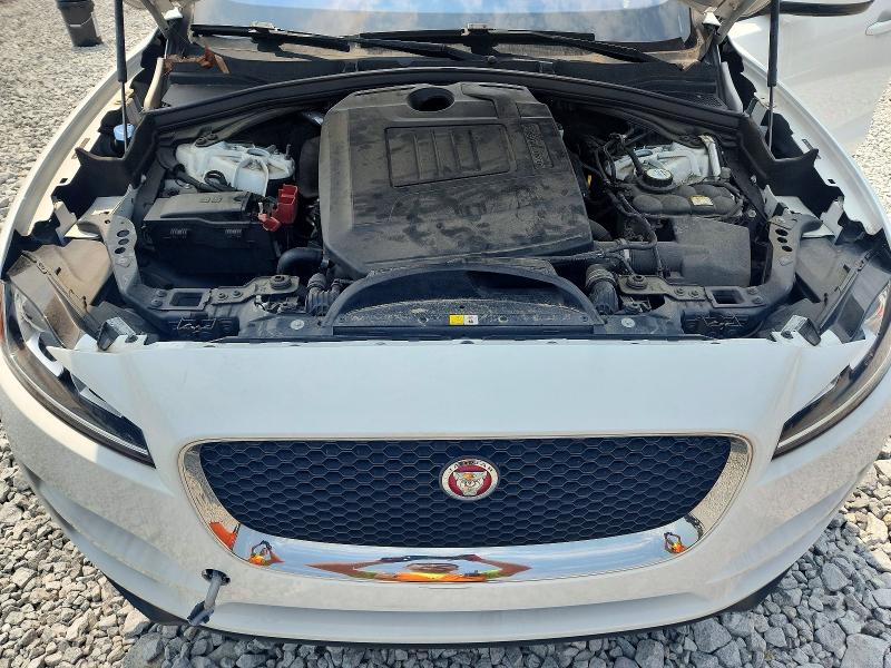 2018 Jaguar F-pace მანქანა იყიდება აუქციონზე, vin: SADCJ2GX1JA235550, აუქციონის ნომერი: 63021156