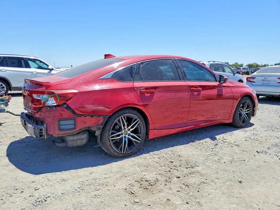 60506256 :رقم المزاد ، 1HGCV1F30JA205868 vin ، 2018 Honda Accord مزاد بيع