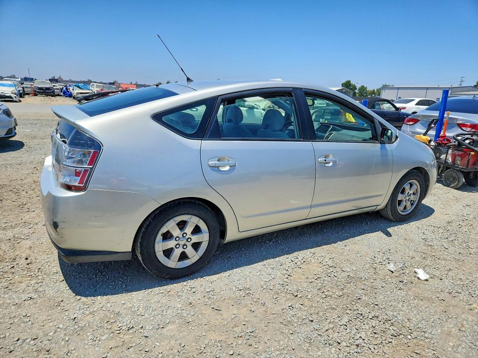 Продажа на аукционе авто 2004 Toyota Prius, vin: JTDKB20U140030003, номер лота: 60664626