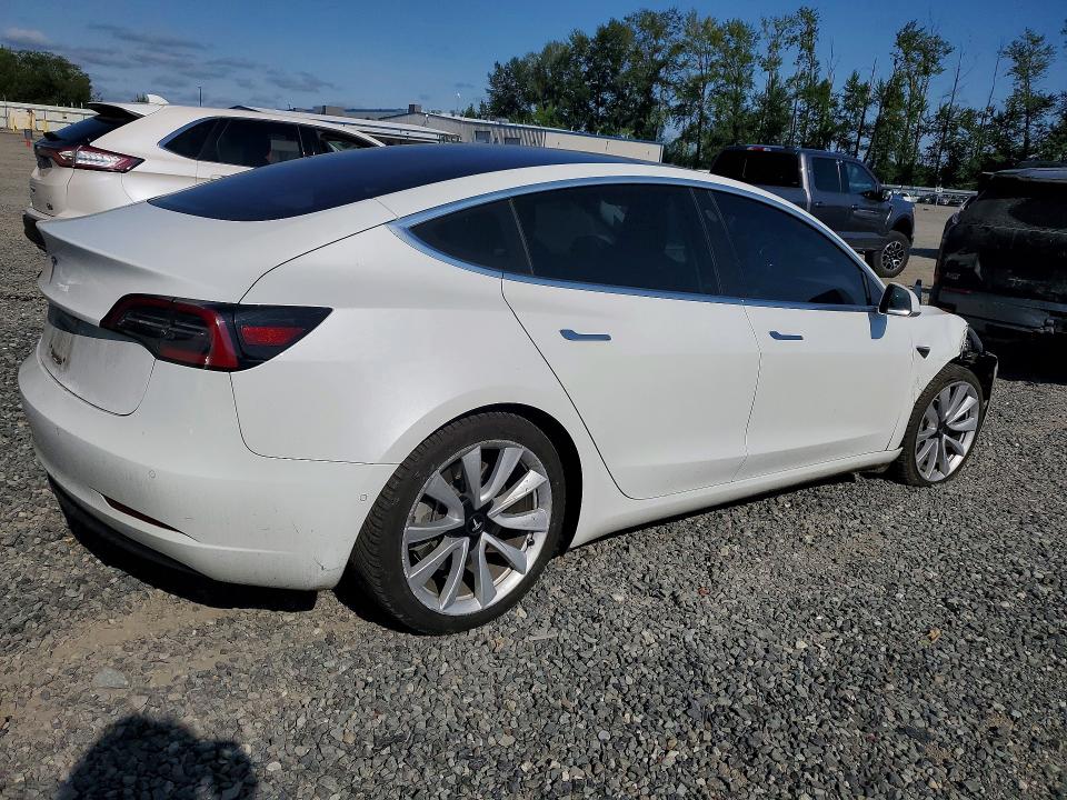 2018 Tesla Model 3 მანქანა იყიდება აუქციონზე, vin: 5YJ3E1EA5JF013822, აუქციონის ნომერი: 62255726
