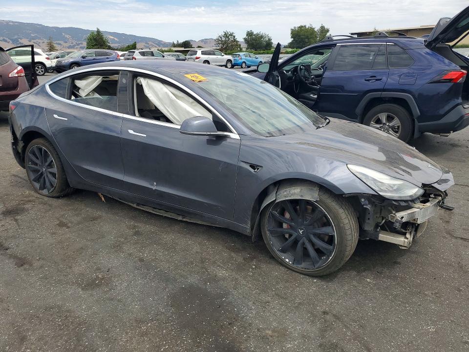 Продаж на аукціоні авто 2018 Tesla Model 3, vin: 5YJ3E1EB9JF147287, номер лоту: 61051256