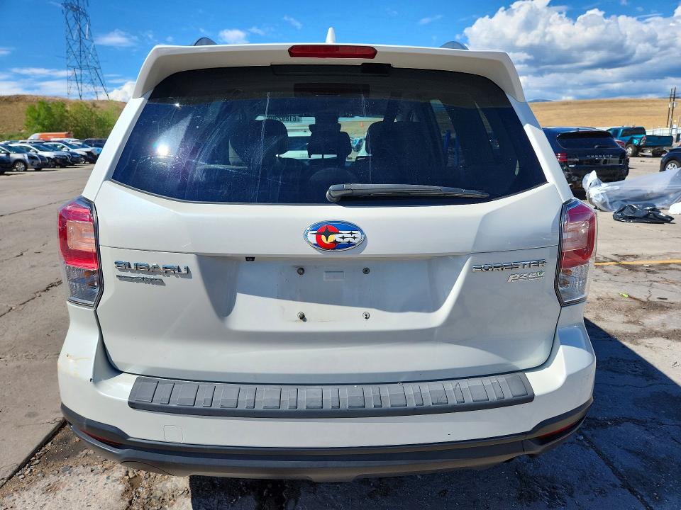 61892396 :رقم المزاد ، JF2SJAEC6HH402120 vin ، 2017 Subaru Forester مزاد بيع