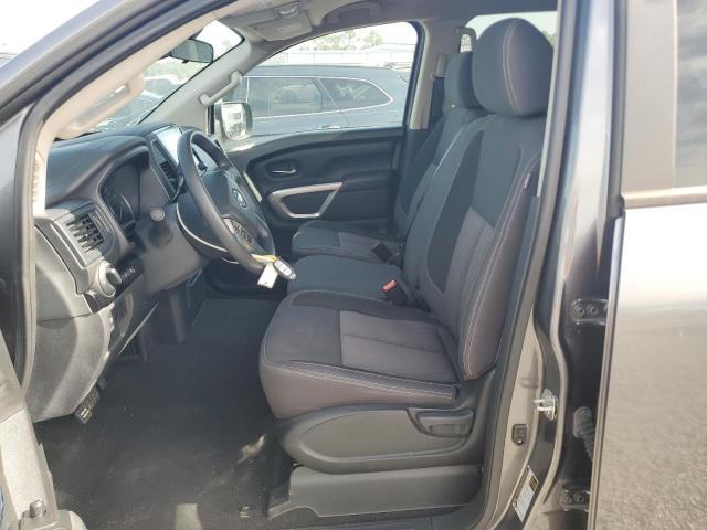 61172776 :رقم المزاد ، 1N6AA1EE0NN104538 vin ، 2022 Nissan Ftr مزاد بيع